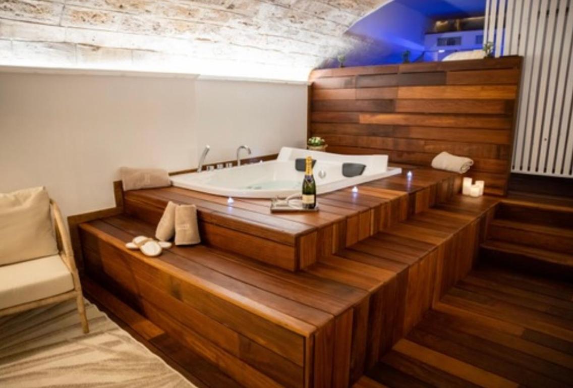 Lc Luxury Apartment Бари Экстерьер фото