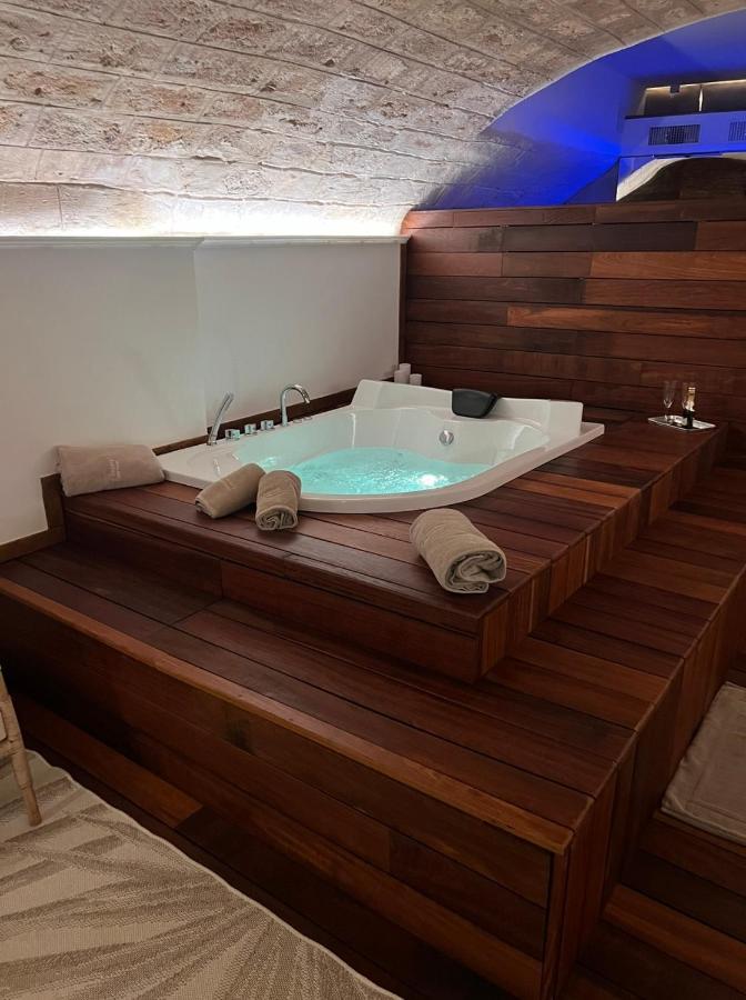 Lc Luxury Apartment Бари Экстерьер фото